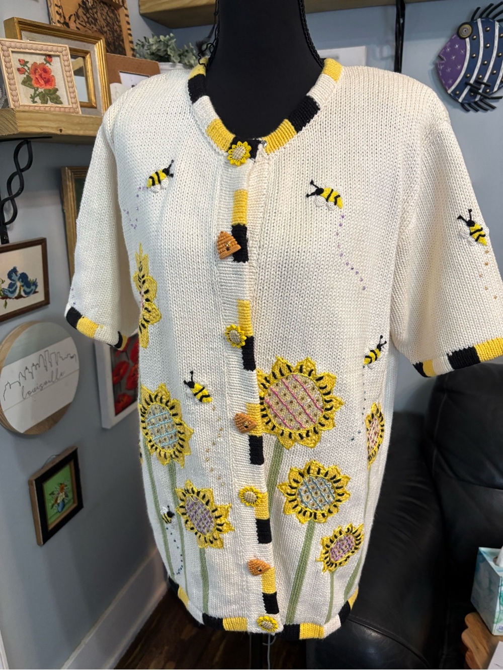 Vtg storybook knits cardigan sweater M sunflowers bumble bees beehives womens